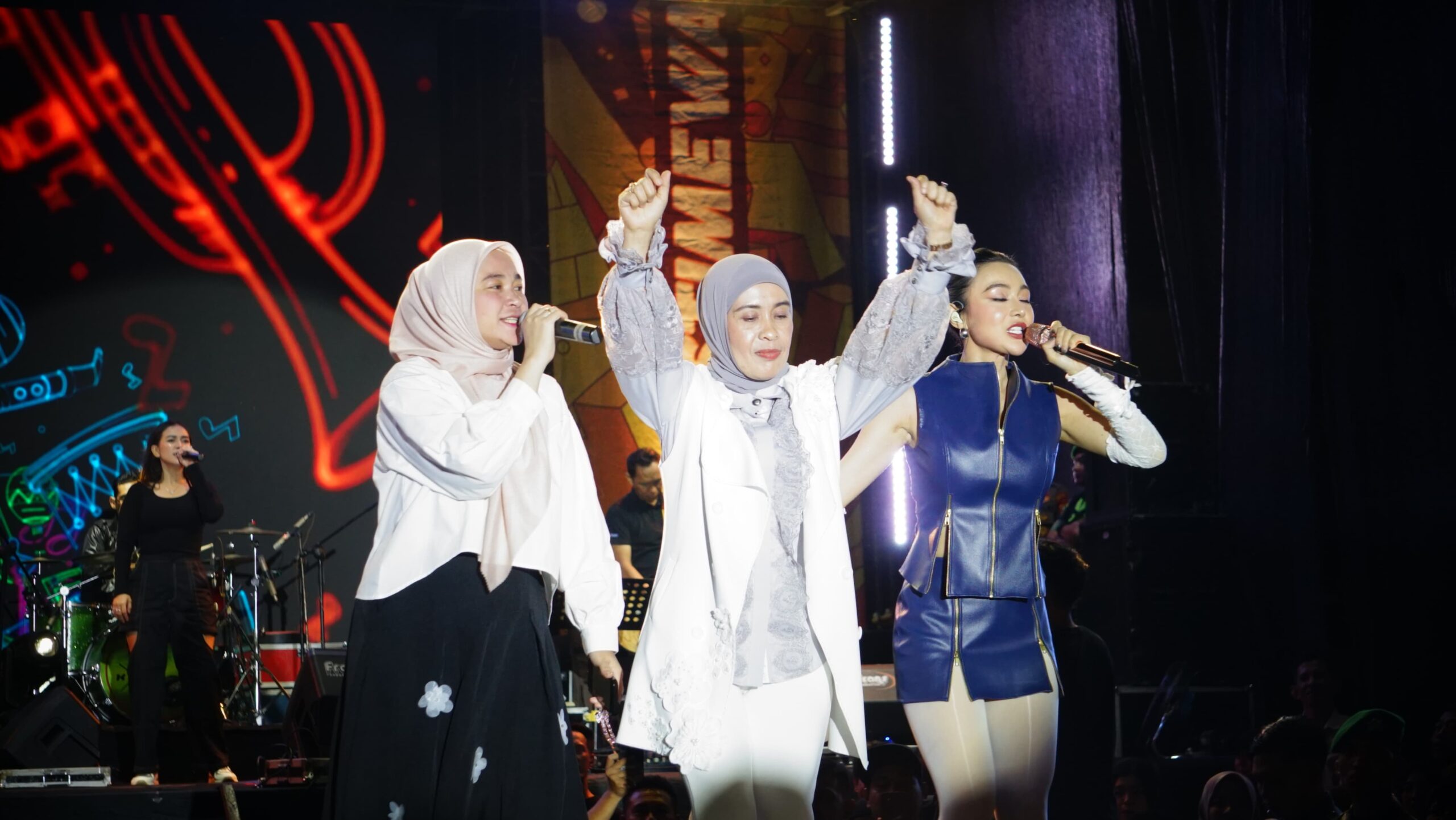 Guest star yang diundang untuk memeriahkan pesta rakyat HUT Kota Curup