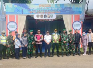 Terima Kunjungan Wakapolres, Personel TTA Simpang Nangka Komitmen Berikan Layanan Prima Selama Nataru