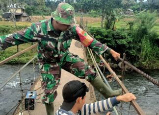 Mudahkan Akses Petani, Kodim 0409/Rejang Lebong Rehab Jembatan Melalui Program TMMD