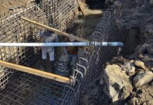 Perbaikan Jalan Amblas Kodim 0409/Rejang Lebong di Talang Rimbo Segera Masuk Tahap Pengecoran, Pemasangan Besi Hampir Rampung