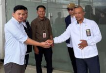 PN Kepahiang Eksekusi Pengosongan Rumah 3 Lantai di Desa Permu