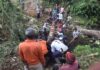 Gotong Royong Warnai Pembangunan Jembatan Perintis Garuda Kodim 0409/Rejang Lebong di Air Rusa, Puluhan Warga Antusias Bersihkan Lokasi