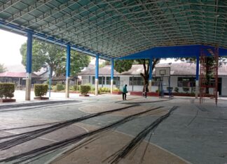 Dukung Prestasi Pelajar, Kodim 0409/Rejang Lebong Bantu Rehab Lapangan Basket SMAN 1 Rejang Lebong