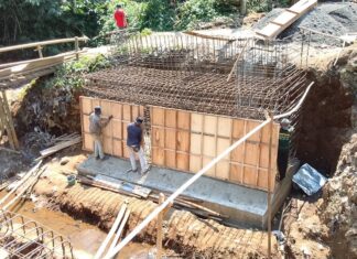 Pembangunan Jembatan Perintis Garuda Kodim 0409/Rejang Lebong di Dusun Sawah Terus Dikebut, Mulai Pemasangan Mal Tiang dan Pondasi