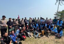 Ancaman Abrasi Kian Nyata, GPA Gendong Adventure Tanam 1.000 Mangrove di Pondok Kelapa