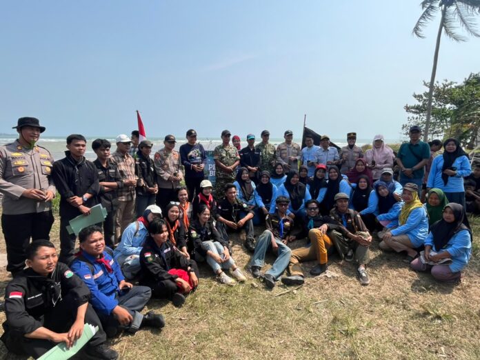 Ancaman Abrasi Kian Nyata, GPA Gendong Adventure Tanam 1.000 Mangrove di Pondok Kelapa