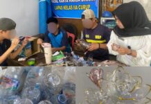 Dari Sampah jadi Karya, Warga Binaan Lapas Curup Sulap Botol Bekas jadi Produk Bernilai