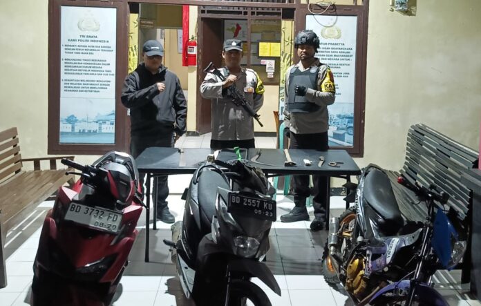 Antisipasi 3C, Polsek Bermani Ulu Gencarkan Patroli Malam: Amankan Sajam dan Tiga Motor Sekelompok Pemuda