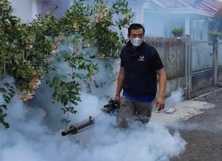 Respons Cepat Aspirasi Warga, Putra Mas Wigoro Gelar Fogging Gratis Cegah Penyebaran DBD di Perumahan Bumi Ayu Home 6
