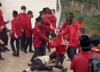 Viral di Medsos, Pelajar SMAN 4 Rejang Lebong Diduga jadi Korban Pengeroyokan Kakak Kelas Home 1