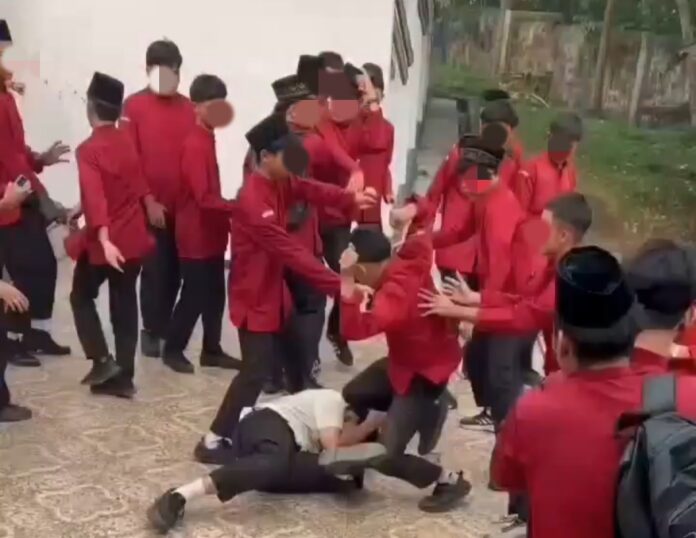 Viral di Medsos, Pelajar SMAN 4 Rejang Lebong Diduga jadi Korban Pengeroyokan Kakak Kelas