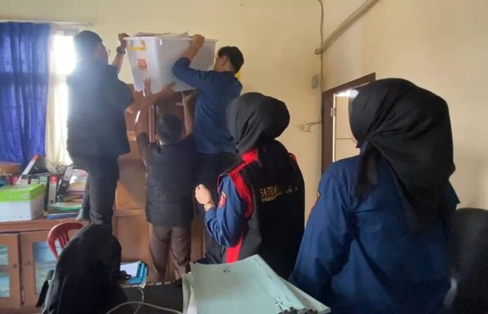 Buntut Kasus Dugaan Korupsi MCK/SPALD-S Rp3 Miliar, Kejari Kepahiang Geledah Kantor Dinas PUPR